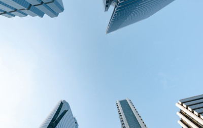 摩天大楼的观点商业办公城市。