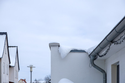 屋顶上的雪