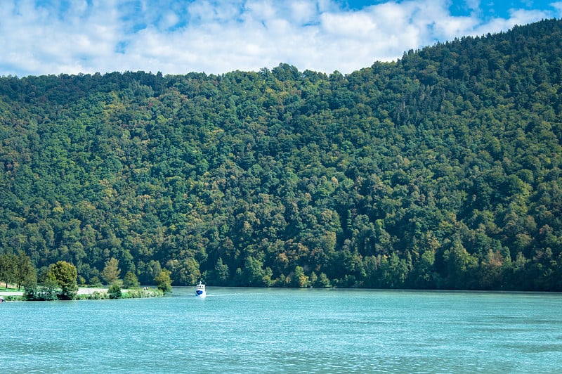 多瑙河流域的全景