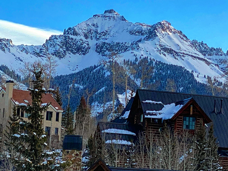 美国科罗拉多州山村的特柳赖德滑雪度假村