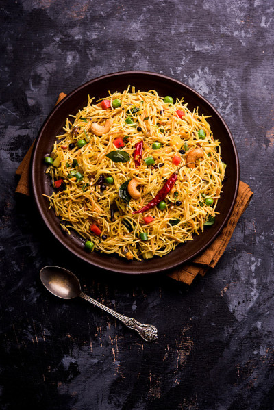 Semiya Upma或Vermicelli upppuma或upppittu是一个受欢迎的早餐菜单
