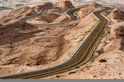 Jebel Hafeet山路