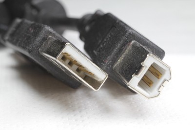USB Type A和USB Type B微距照片