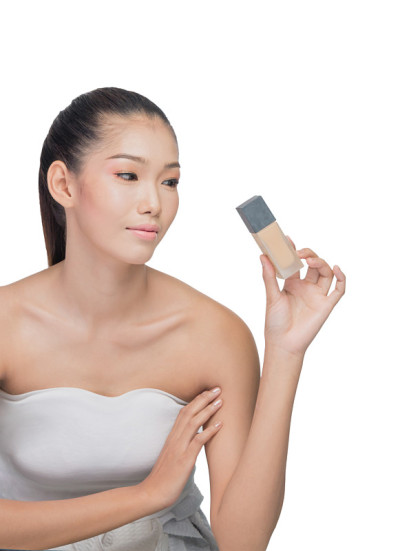 亚洲女性拥有美丽的面孔
