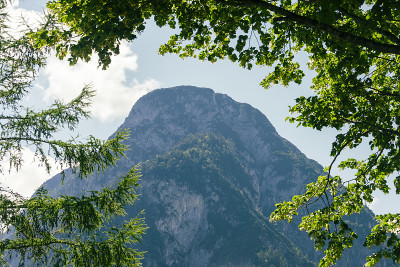 阿肯西山