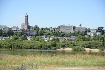 山谷里的Blois