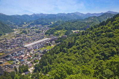 越后汤泽市和山在夏天的景色