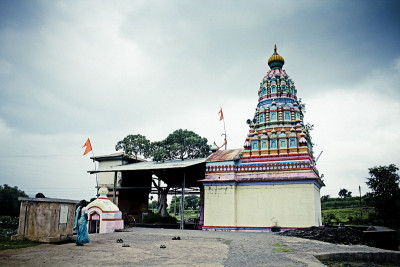 先生Koteshwar寺庙