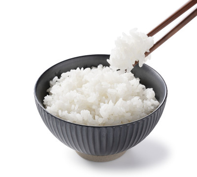 白底上的米饭