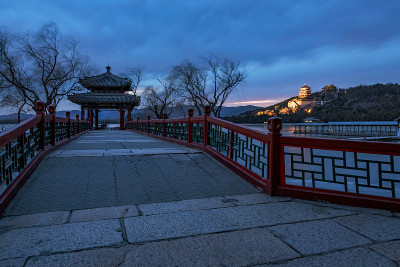 北京颐和园之夜