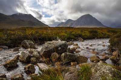 在英国苏格兰，望向Buachaille Etive Mor