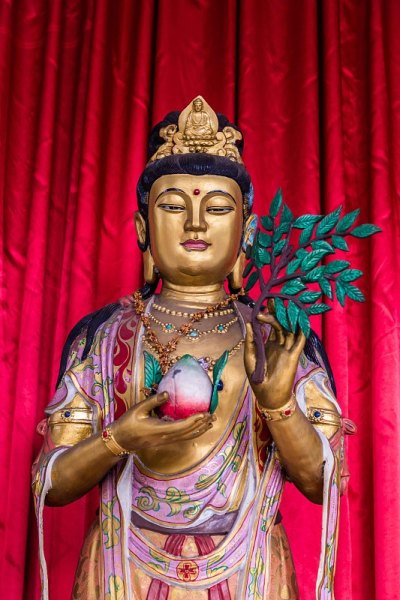 印度尼西亚三宝垄一座寺庙里的佛像