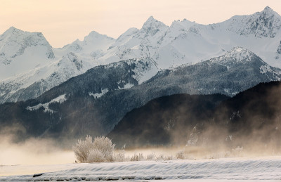 阿拉斯加的雪山。