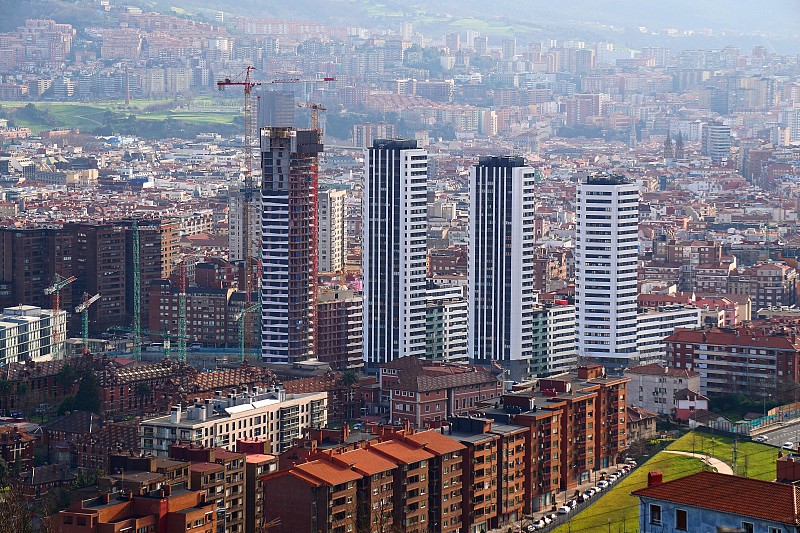 西班牙毕尔巴鄂市的建筑和城市景观