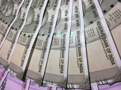 500和2000印度货币