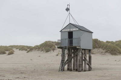 位于新址的著名海滨小屋Het Drenkelingenhuisje Terschelling。