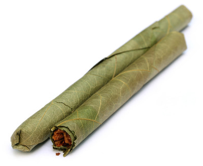 一种在缅甸被称为Cheroot的雪茄