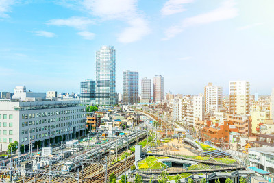 城市城市天际线鸟瞰图在近藤区，日本