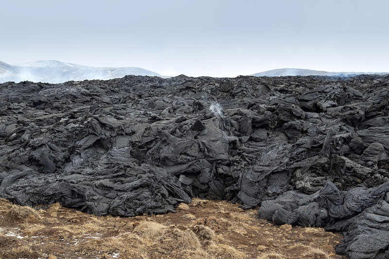 冷却的熔岩。冰岛Fagradalsfjall火山爆发。