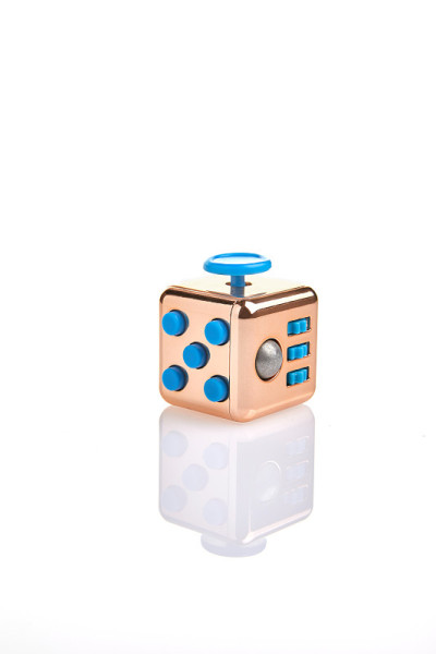 ABS Fidget Cube压力缓解焦点玩具可以帮助人们戒烟，减少压力，消除强迫症，焦虑和无聊