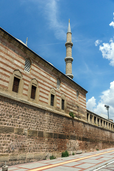 Selimiye清真寺位于土耳其Edirne市，由建筑师Mimar Sinan于1569年至1575