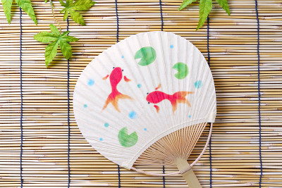 日本夏日场景与日本扇