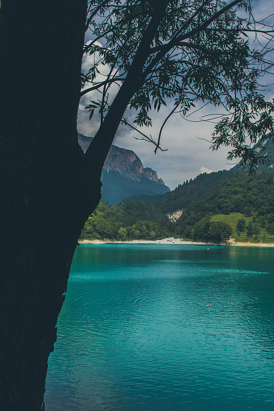 伊西奥湖的美景