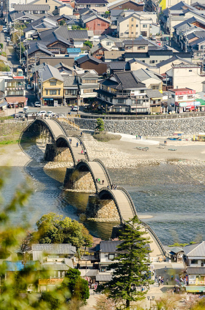 金泰大桥是日本最古老的大桥之一