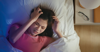 亚洲女性失眠
