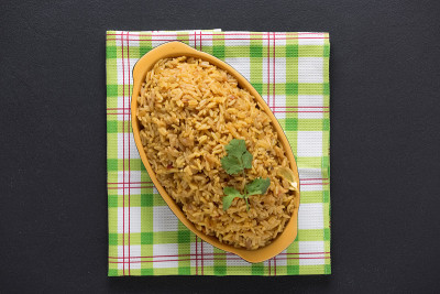 米饭或肉饭是一种传统的东方美食