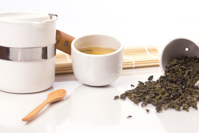 干茶，热茶。