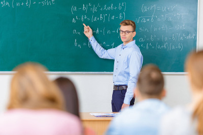 大学教授在问一个问题