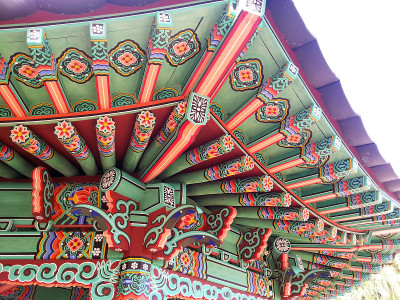 韩国一座寺庙的屋顶