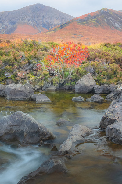 斯凯岛，秋天的Sligachan河