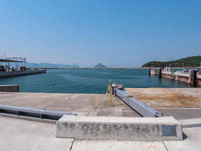 日本香川县直岛海景。直岛是濑户内海中的一座岛屿，以其现代艺术博物馆、建筑和雕塑而闻名。