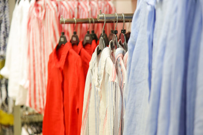 时尚的服装店