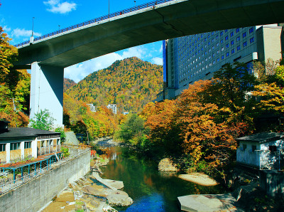 秋景北海道、札幌、中赞井温泉