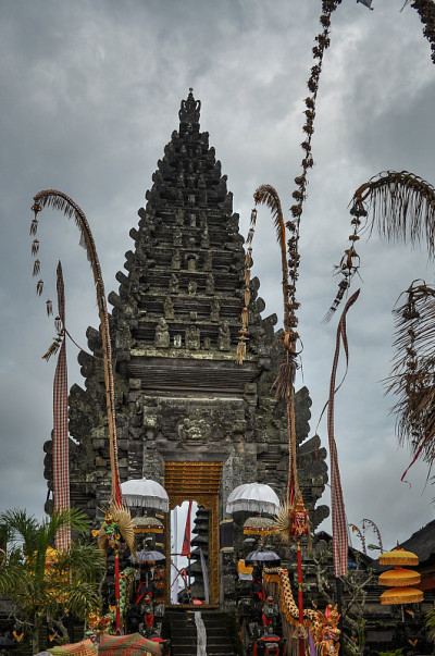 大寺庙括号