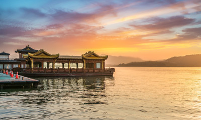 杭州西湖风景优美
