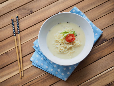 韩式食用豆面，冷豆汤面