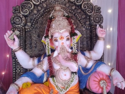 Ganesh印度设立。
