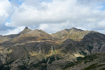 中继器山