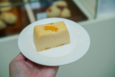 柚子果盘芝士蛋糕。