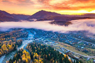 中国新疆河姆村的风景