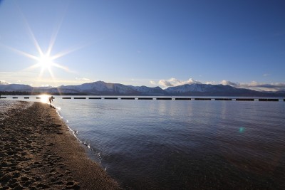 风景优美，从海岸俯瞰太浩湖。