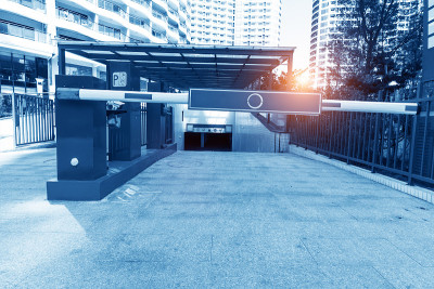 小区地下停车场，展位入口处