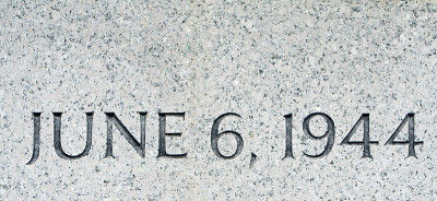 “1944年6月6日”，刻在灰色花岗岩上，诺曼底登陆日