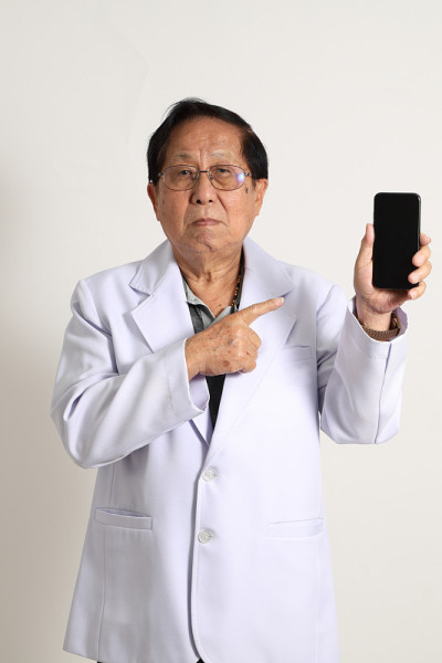 老医生