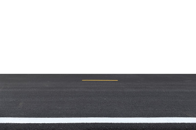 柏油路孤立在白色背景上