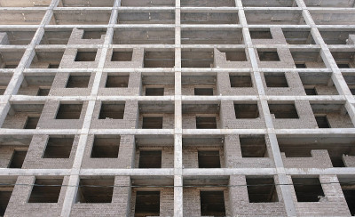 在建多层住宅楼。